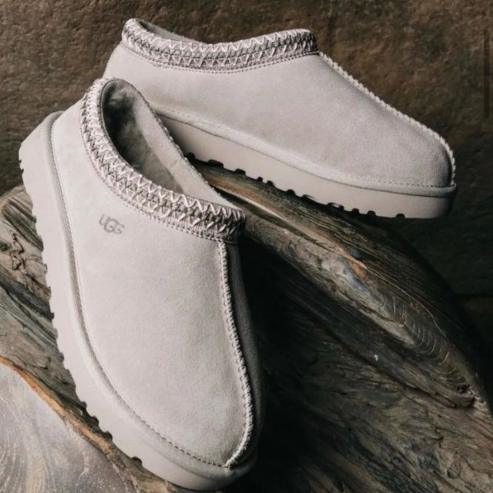 UGG Tasman Goat Color